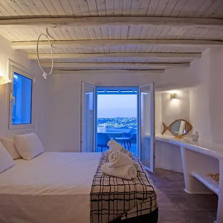 Nuera * Mykonos Town